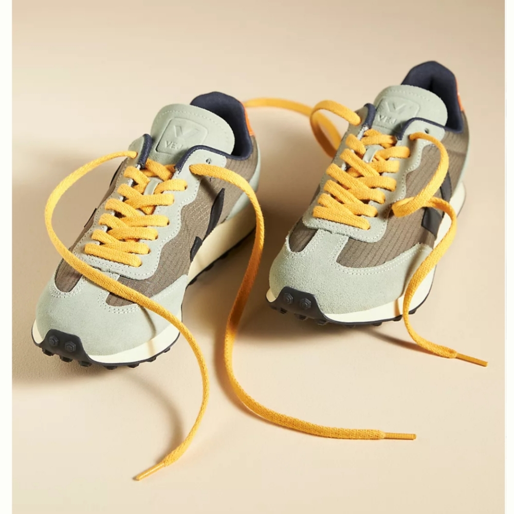 NIB Veja RIO BRANCO 'RIPSTOP' Alveole Mesh Sneaker in Kaki/Black Size 42EU/11US